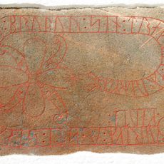 Östergötlands runinskrifter 111