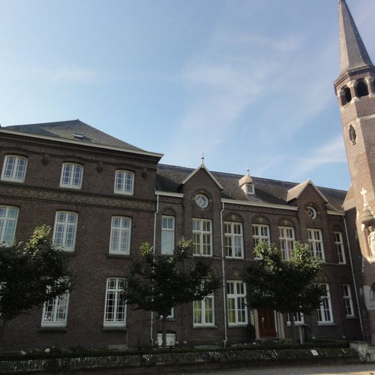 Klooster St. Alfonsius Zusters: Kloostervleugel tussen klooster en kapel