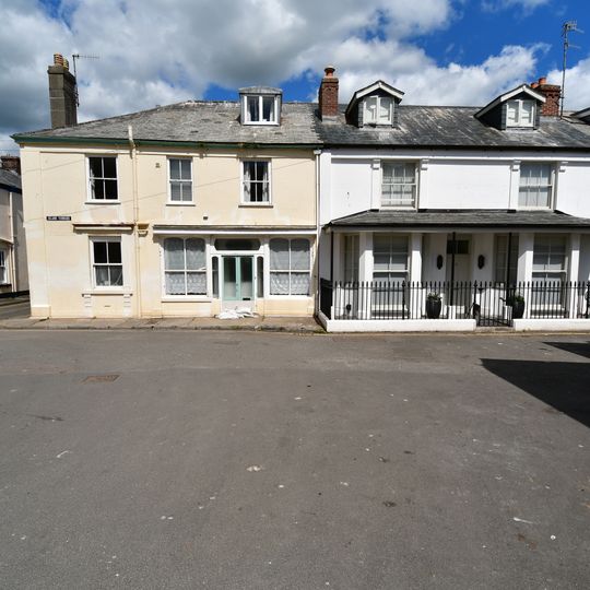 1 and 2, Island Terrace