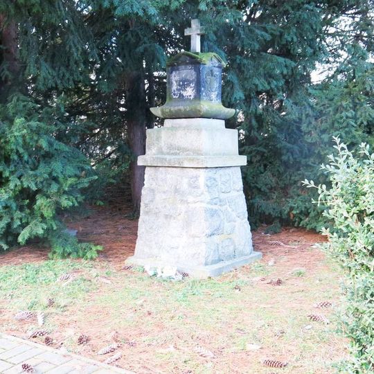 Pomník padlým v Chabařovicích II