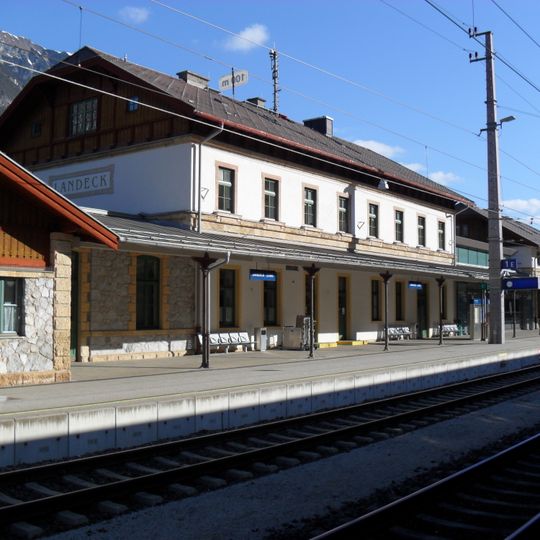 Station building of Landeck-Zams
