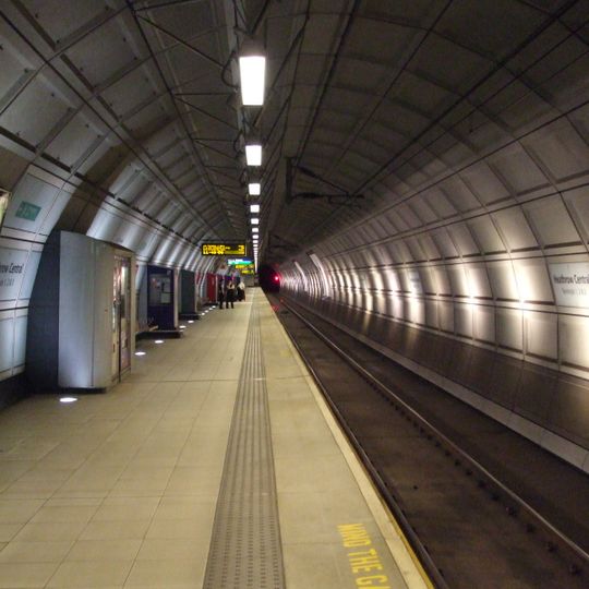 Heathrow Central railway station