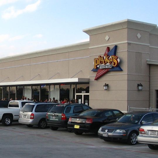 Pluckers Wing Bar