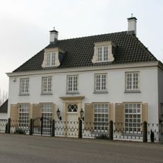 Stationsweg 39, Arkel