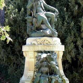 Monument to Bernardin de Saint-Pierre
