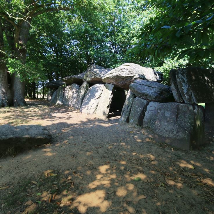 La Roche aux Fées