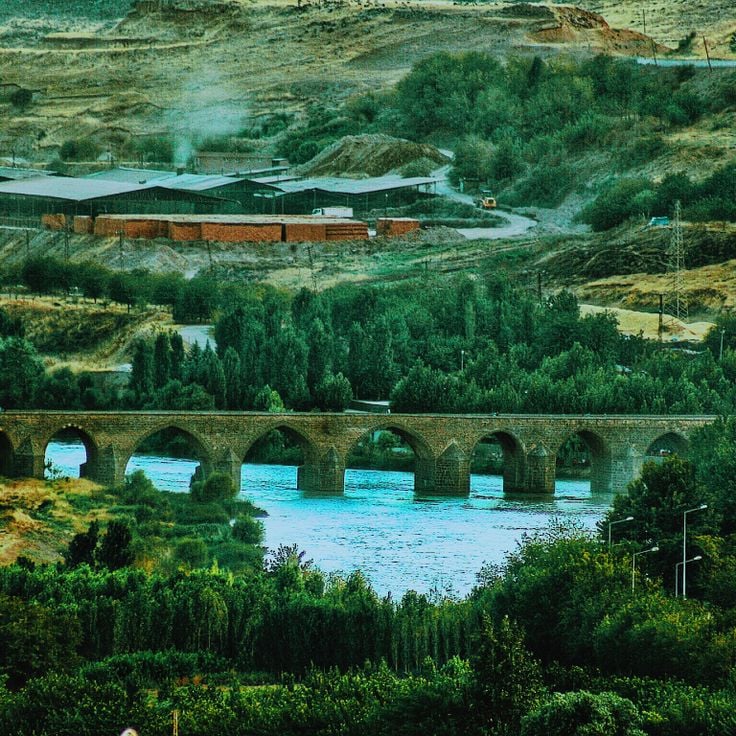 On Gözlü Köprü