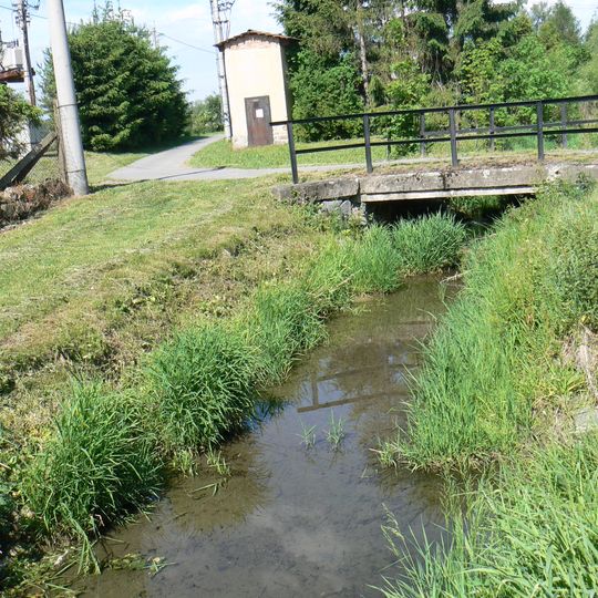 Most přes Modřejku v západní části Tochovic