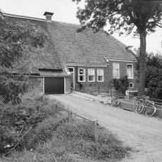 Grijssloot 1, Leens