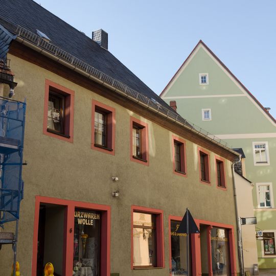 Wohnhaus in ehemals geschlossener Bebauung Weberstraße 6