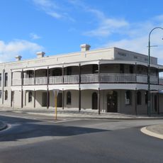 Premier Hotel, Albany