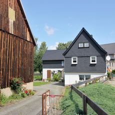 Wohnhaus mit winkelförmigem Seitengebäude Pietzschwitz 3