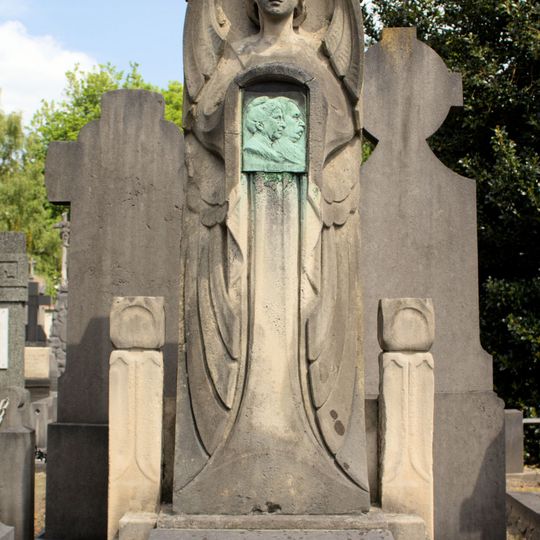 Grafmonument van de familie Bourgonjon-Roeland