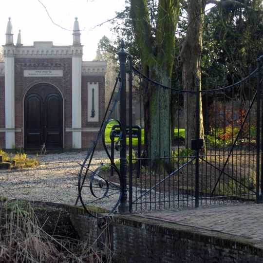 Jewish cemetery Dordrecht