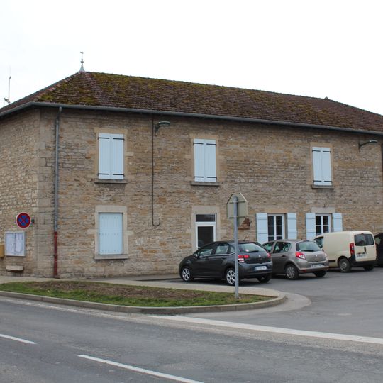 Mairie de Chevroux