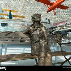Amelia Earhart sculpture
