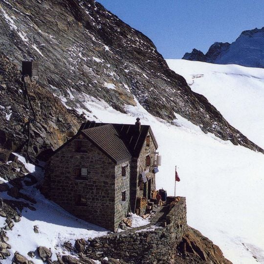 Dent Blanche Hut
