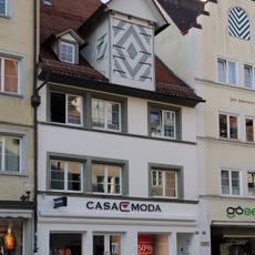 Wohn- und Geschäftshaus