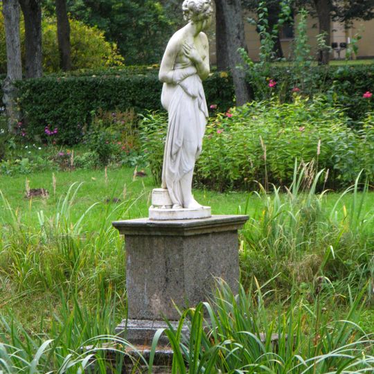 Venus Italica copy in Pavlovsk Park