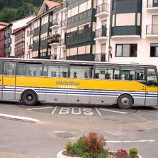 Bus turntable