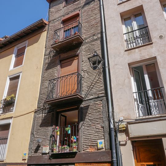 Casa Pintorería 42