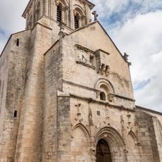 Église Saint-Pierre de Frontenay-Rohan-Rohan