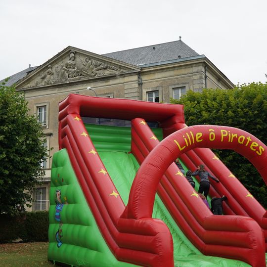 Caserne des dragons de la Reine