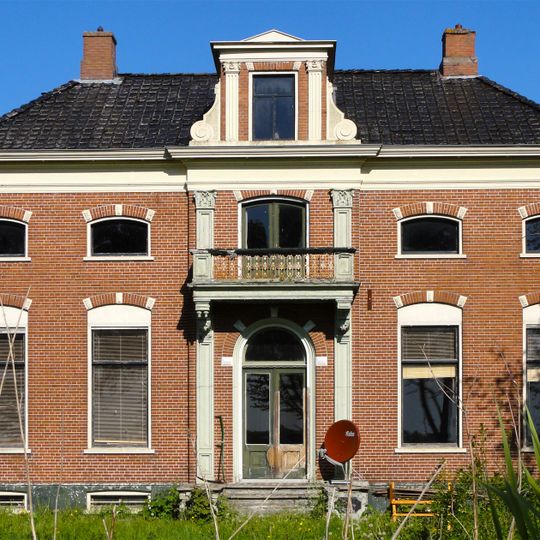 Dwarshuisboerderij van het Oldambtster type