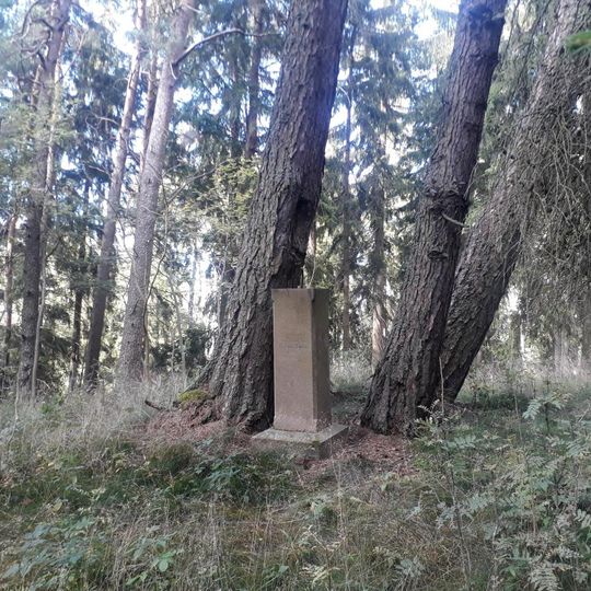 Kříž na vrchu Hůrka západně od Vidžína