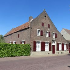 Dorpstraat 102, Heel