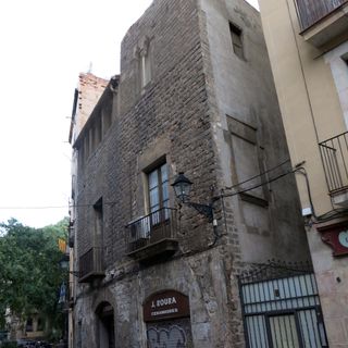 Gothic house in les Basses de Sant Pere