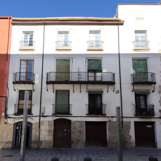 Building in carrer de Montcada, 11