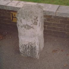Milestone, Kingston Road, 6m W of Warwick Avenue