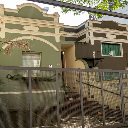 Imóvel à Rua Dona Inácia Uchoa, nº 95