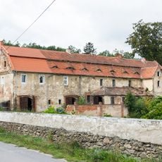 Owiesno castle outbuilding
