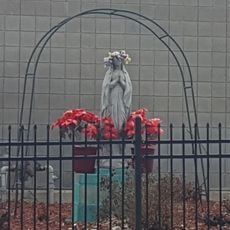 Statue