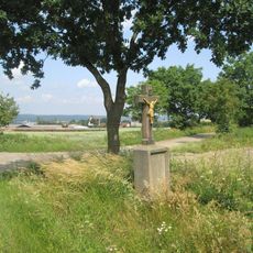 Kříž jihovýchodně od Potvorova u rozcestí
