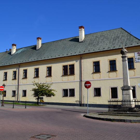 Piaristický kláštor, kláštor piaristov