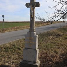 Kříž jižně od Jaroměřic nad Rokytnou na křižovatce cest na Blatnici