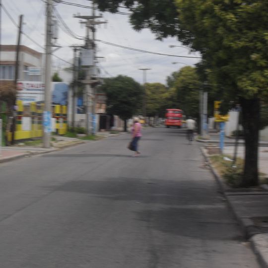 Calle Luis Agote