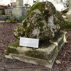 Grave of Larsonnier