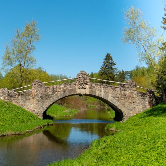Novo-Silviysky Bridge in Pavlovsk