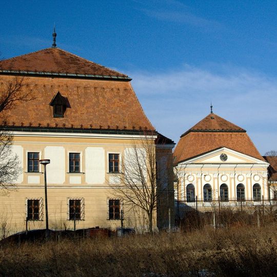 Stummer mansion, Tovarníky