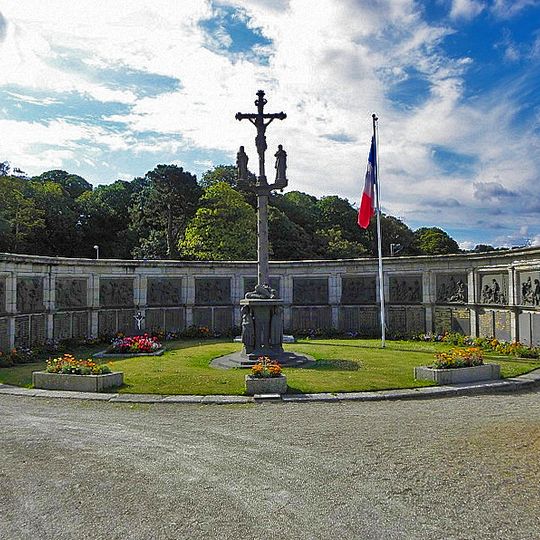Monument aux morts de Saint-Pol-de-Léon
