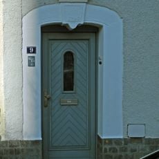 Türstock mit Schlussstein Markt 9