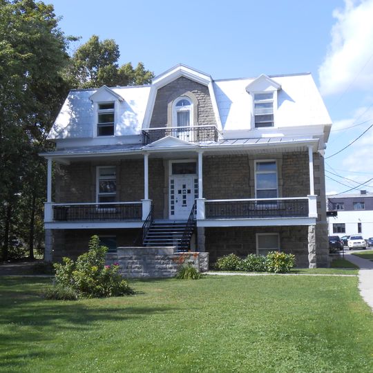 Presbytère de Saint-Louis-de-France