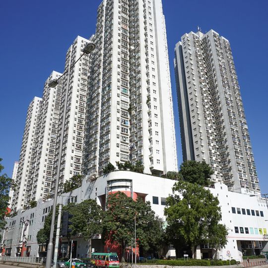 Uptown Plaza