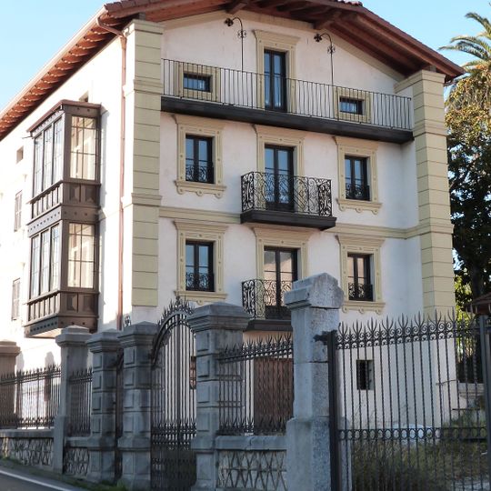 Ambrosio de los Heros 14 eraikina