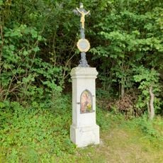 Kříž západně od Muckova u dolů