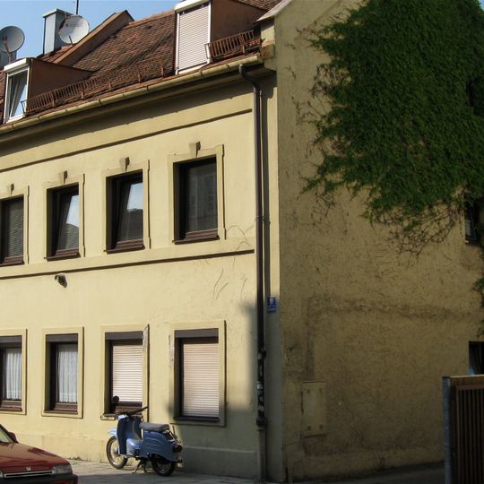 Zweigeschossiges Vorstadthaus